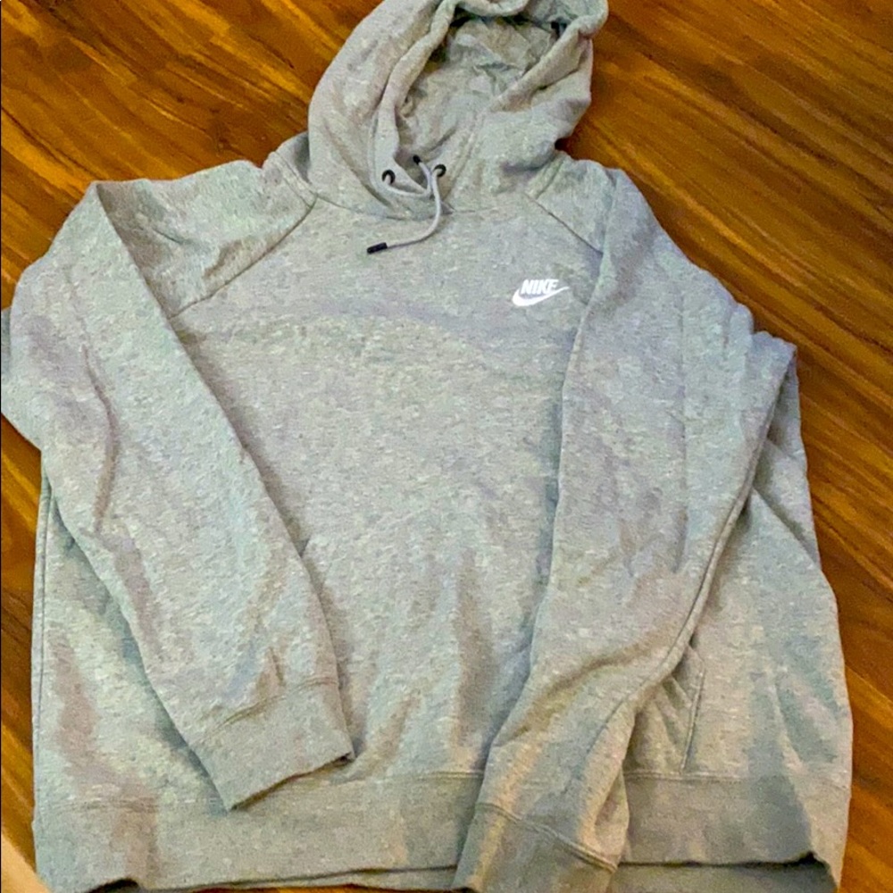 Women’s Nike Sweatshirt